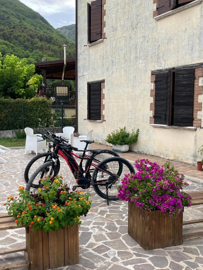 Casa Vacanze Vecchio Frantoio Residenza Moraiolo สโปเลโต ภายนอก รูปภาพ